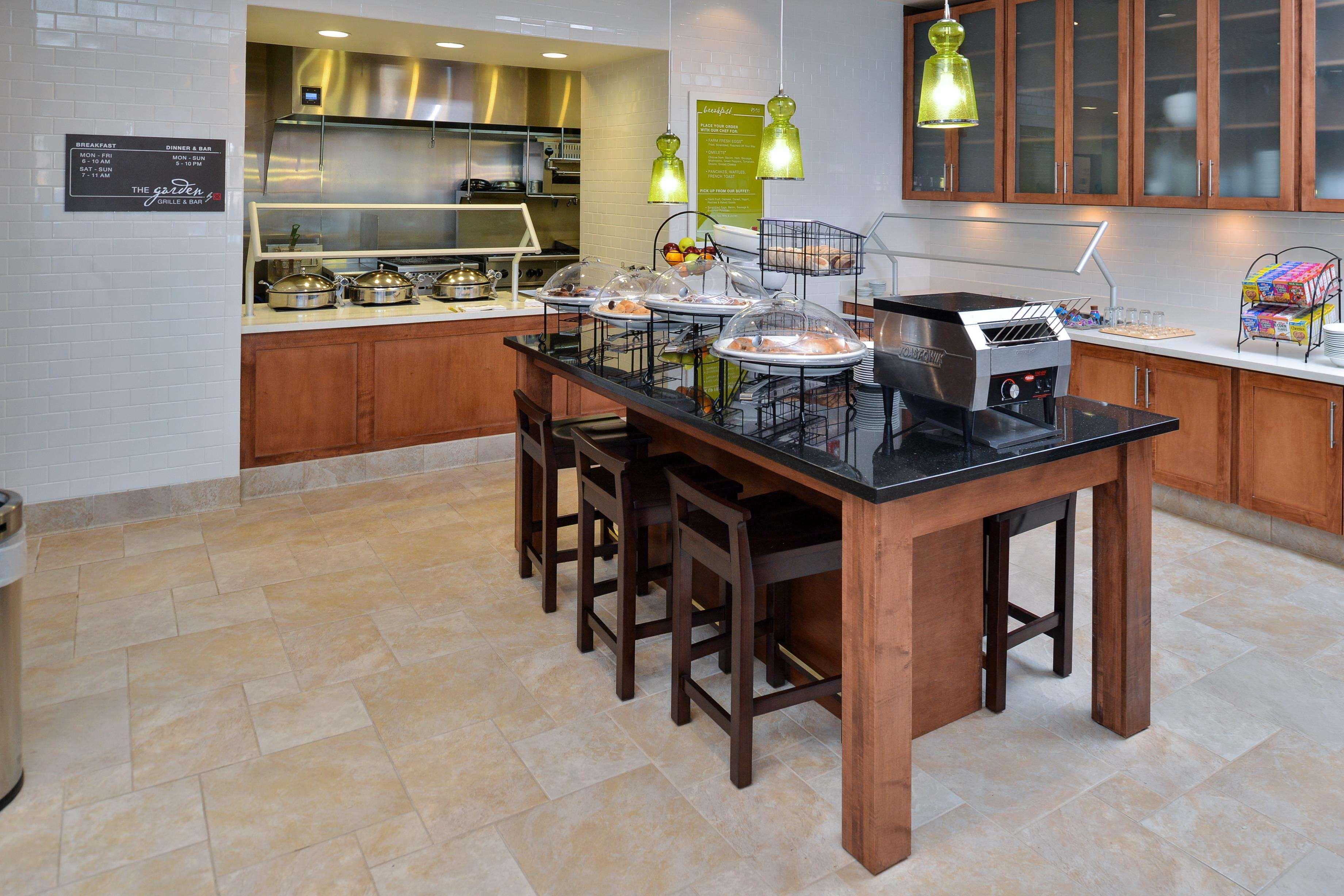 Hilton Garden Inn West Chester Eksteriør billede